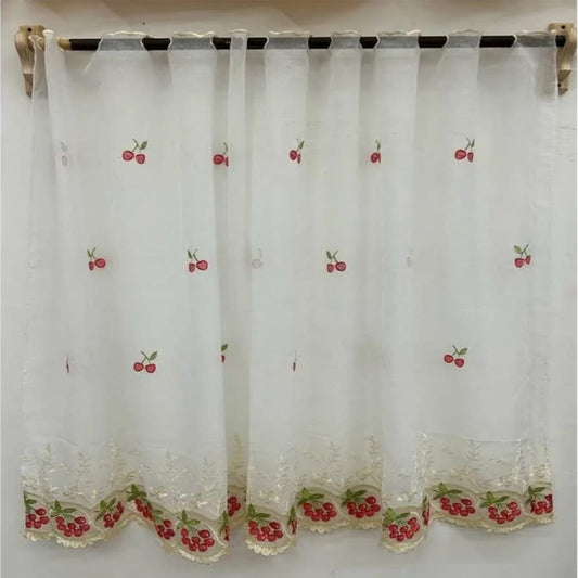 Cortina bordada cocina FRESAS